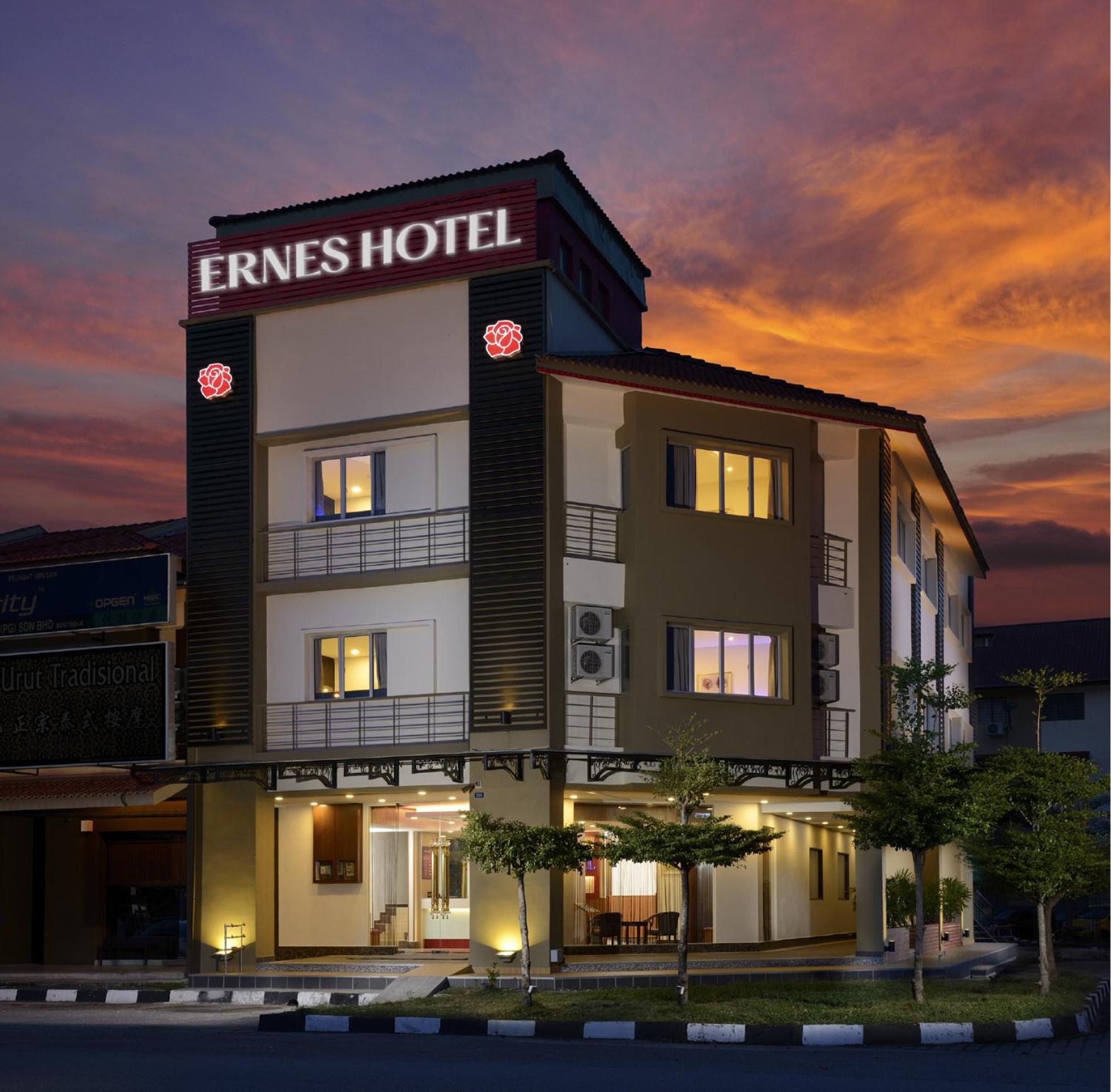 בוקיט מרטג'אם Ernes Hotel Bayu Mutiara מראה חיצוני תמונה