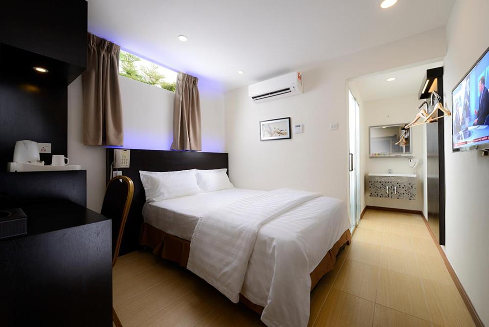 בוקיט מרטג'אם Ernes Hotel Bayu Mutiara מראה חיצוני תמונה